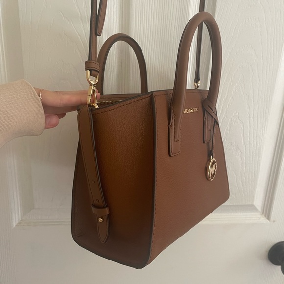 ↠ SOLD ↞ - Picture 5 of 11